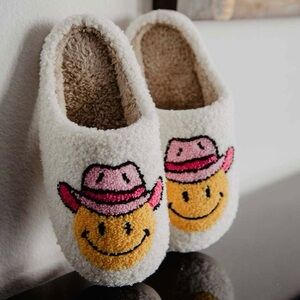 Katydid White Smiley Face Slippers